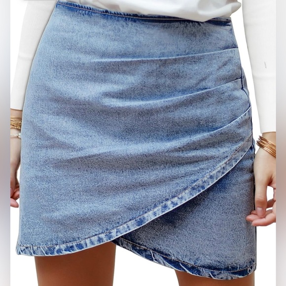 Acid Wash Denim Tulip Skirt - Picture 2 of 7